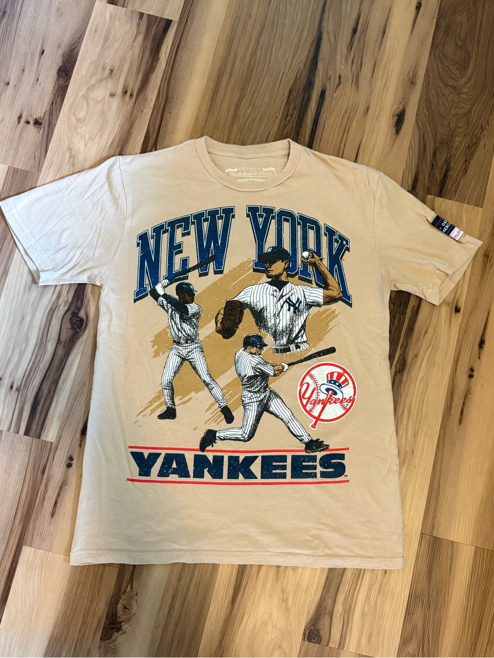 Yankees tshirt